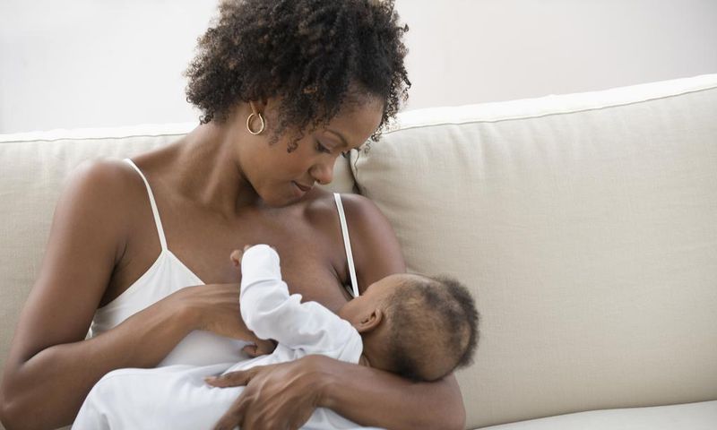 Putting breast milk in a newborn's eyes cure pink eye? [Time]