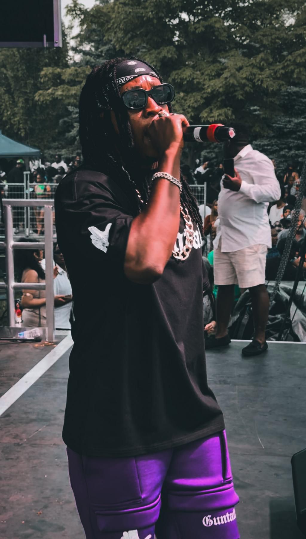 Gunter thrilled festival-goers with his hit tracks "On Me" and "Teppinn,"