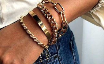 Chunky bracelets [Click my Hand]