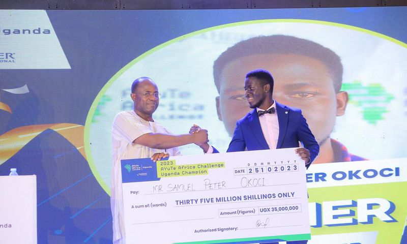 The overall winner Samuel Peter Okoci took home Shs. 35million for his groundbreaking electronic temperature system for chick rearing
