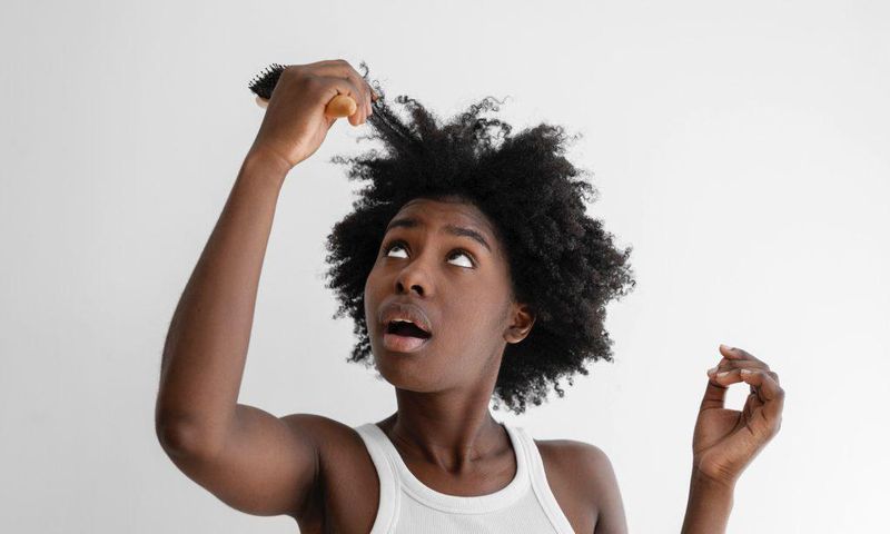 Watch out for the potential damages styling gel may do to your hair [Black Hair Information]