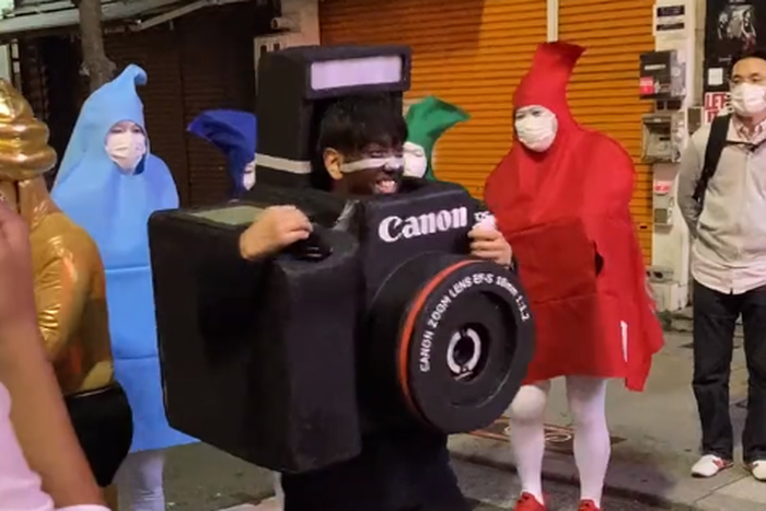 Courtesy: AlphonseOsaka