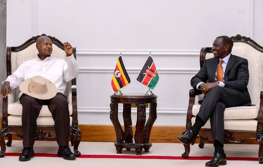 Presidents Yoweri Museveni and William Ruto