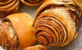 Cinnamon rolls [Image Credit: Valeriya Kobzar]