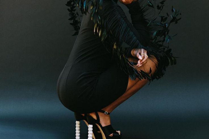 Here's how short women can appear taller [Instagram]