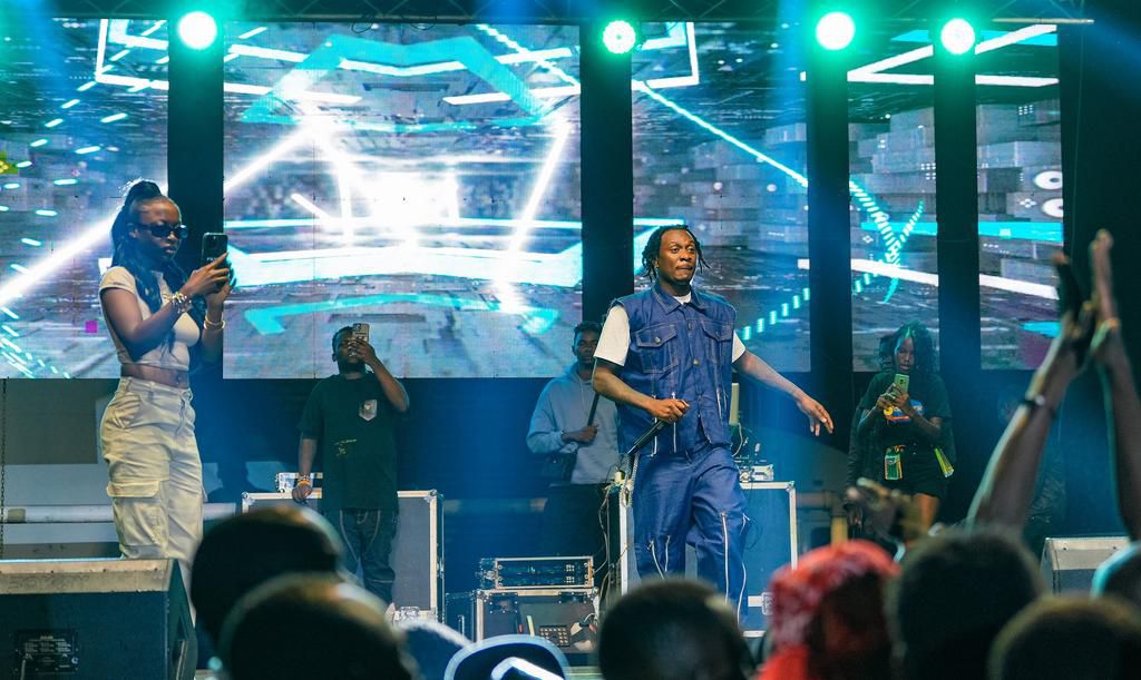 Fik Fameica doing his thing