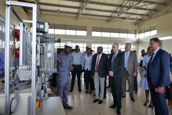 Officials from TotalEnergies, UNOC., PAU and others touring the workshops at UPIK