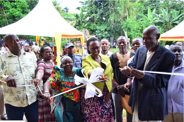 Hon Alice Kaboyo handed over the fourth house to Samuel Ssejemba,  in Nama II, Mukono District.