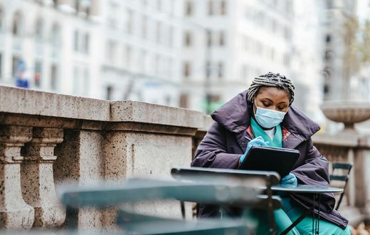 Why new studies suggest female doctors are better surgeons than male doctors/Pexels