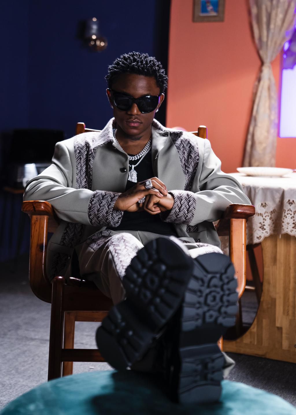 Victony on the set of Soweto [gunzoeg]