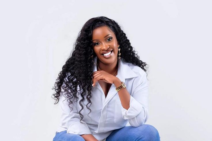 Ann Taylor hosts Sanyuka TV's Music Jam Tunnyuke