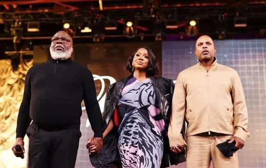TD Jakes, his daughter Sarah Jakes and her husband Touré Roberts