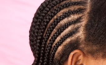Protective hairstyles for cold season [Image Credit: Popsugar]