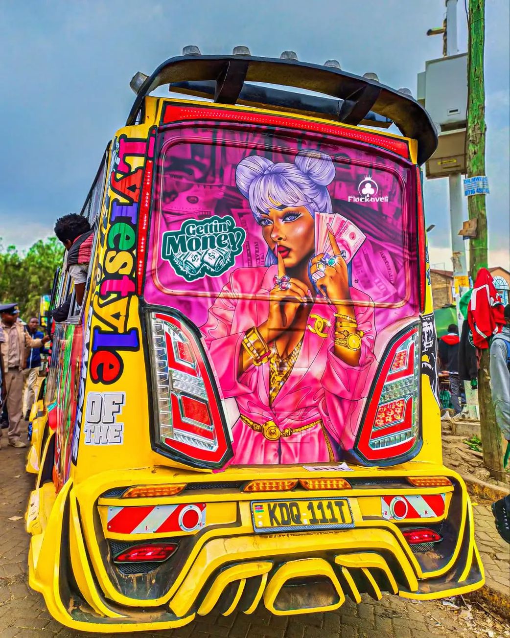 Money Fest matatu breaks traffic rules on police watch, NTSA reacts