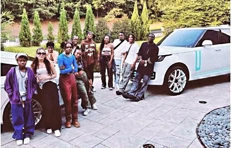 Akon pictured with his family