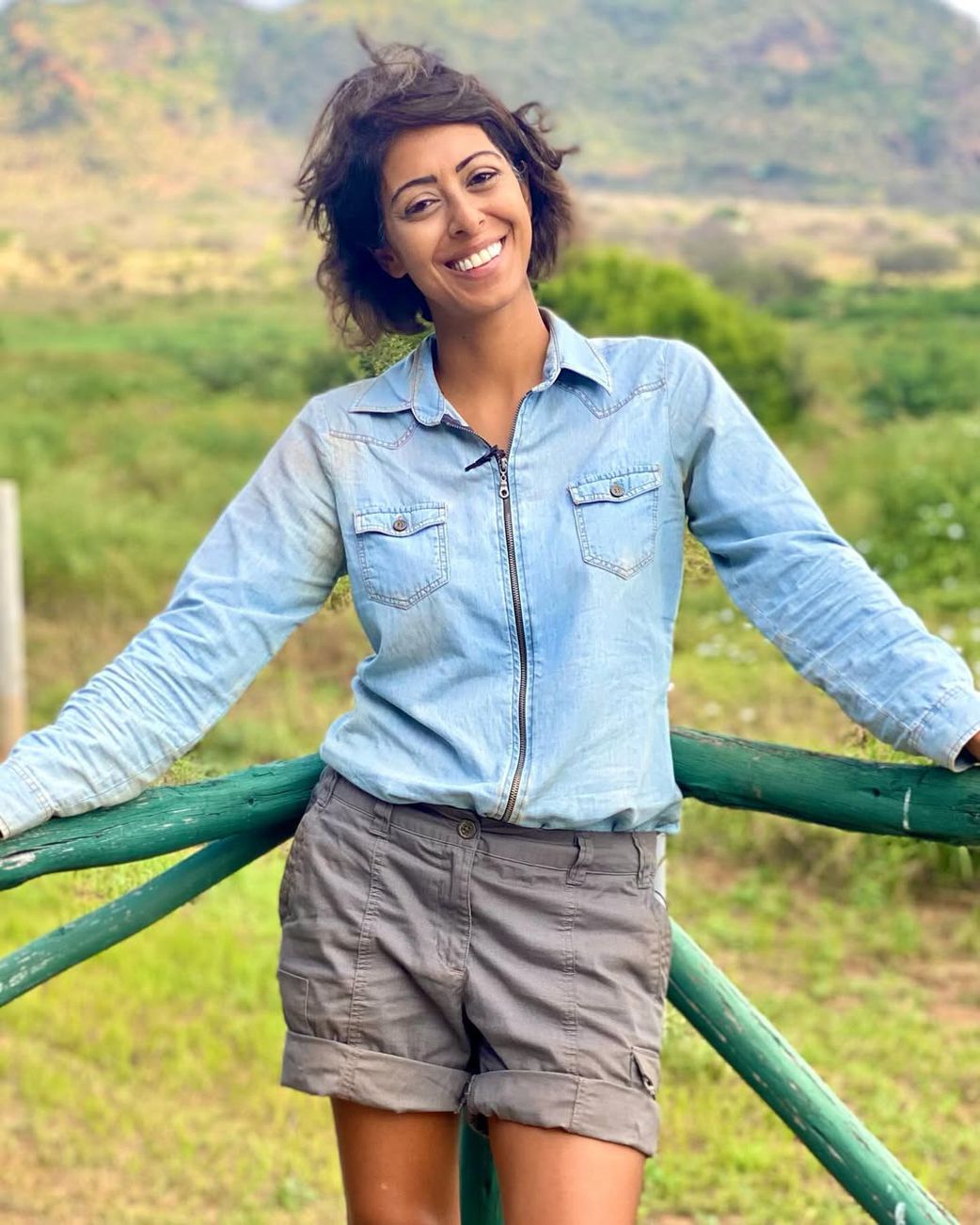 Smriti Vidyarthi's Biography: Family background husband and child