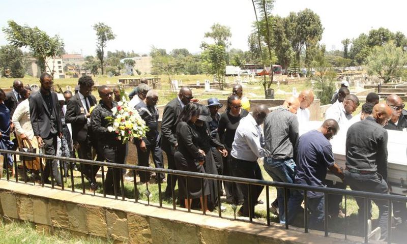 Leonard Mambo Mbotela’s emotional sendoff at Lang’ata Cemetery