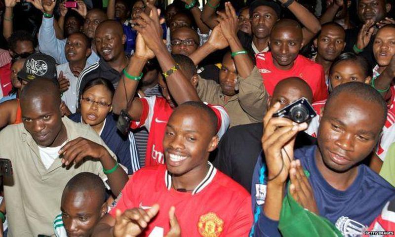 ___7159751___https:______static.pulse.com.gh___webservice___escenic___binary___7159751___2017___8___17___9___Manchester+United+fans+in+Kenya