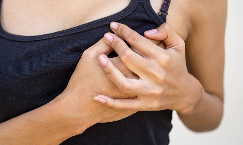 ___9070185___2018___11___5___7___hard_breast_lump