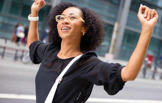 ___9086823___2018___11___9___7___TNMWomenHappyPraisePrayExcited-strong-independent-woman-FEATURE-