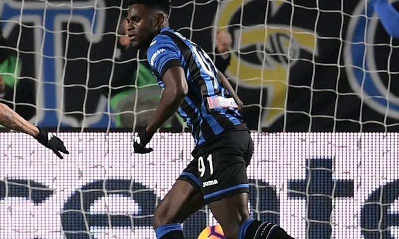 Atalanta's forward Duvan Zapata (C) scored a hat-trick against his former club Udinese.