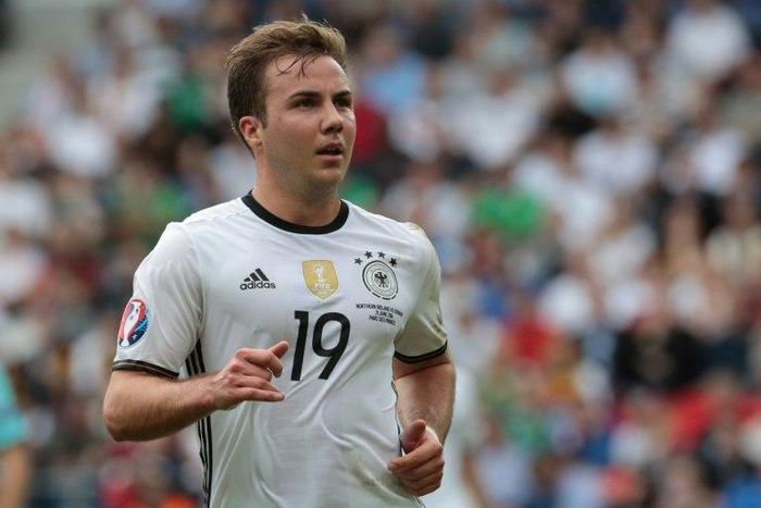 Germany's World Cup-winner Mario Goetze is poised to play for the first time in seven months for Borussia Dortmund at Wolfsburg on Saturday to end his illness misery
