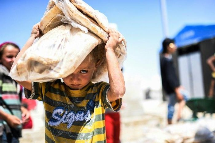 A ceasefire in southern Syria came into force ahead of a fresh round of peace talks in Geneva