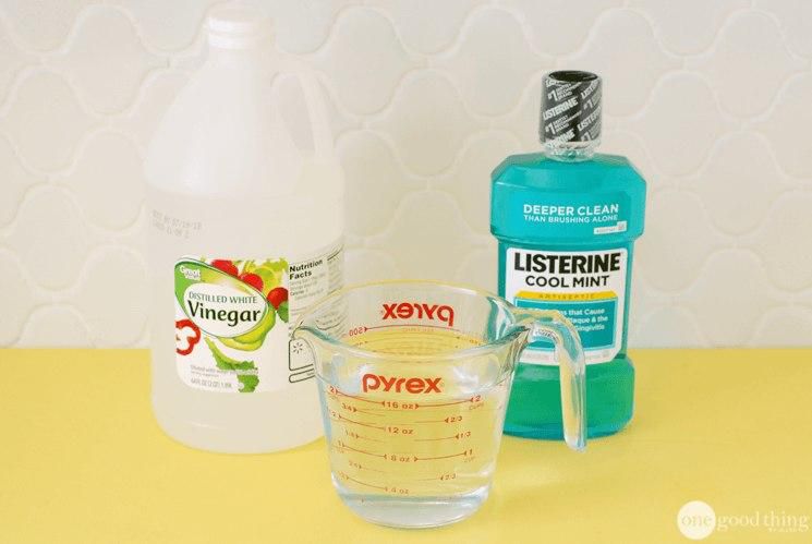This easy home remedy is the solution to cracked feet