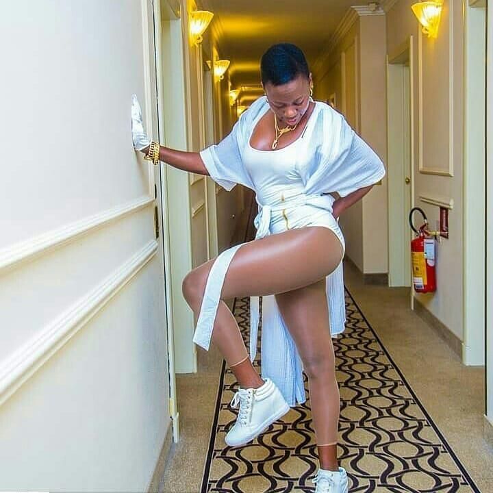 ___8991393___2018___10___18___8___Ako6