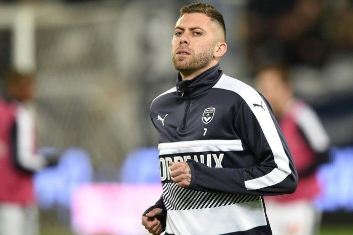 Bordeaux's French forward Jeremy Menez runs during the warm up of the French Ligue 1 football match between against and Montpellier on March 18, 2017
