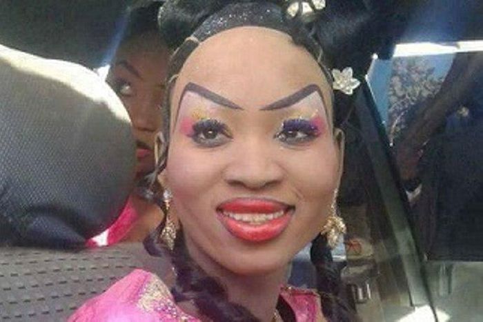 ___9018323___2018___10___24___14___makeup+feat