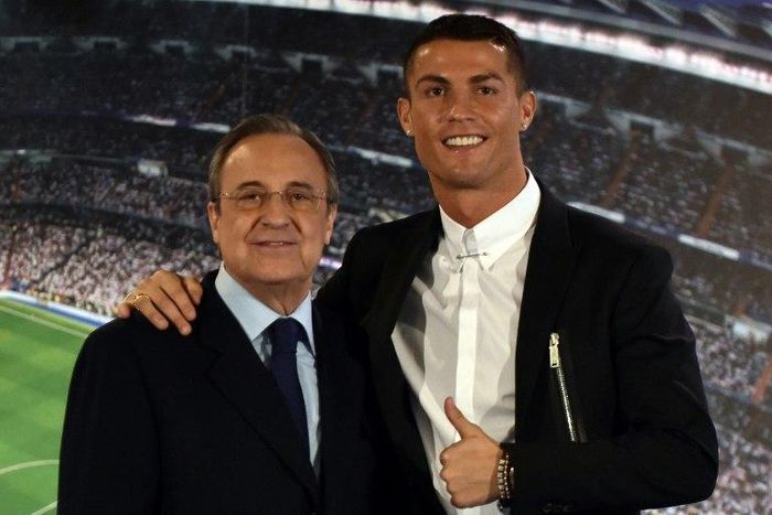Real Madrid's club president Florentino Perez (L) says no clubs have sent offers for Cristiano Ronaldo