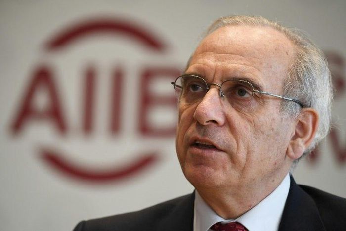 AIIB vice president Thierry de Longuemar says that by tapping financial markets, it could quadruple its lending power to $80 billion