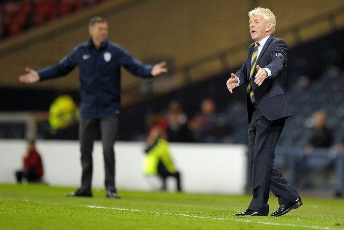 Scotland's manager Gordon Strachan (R) gestures on the touchline during the World Cup 2018 qualification football match against Slovenia March 26, 2017