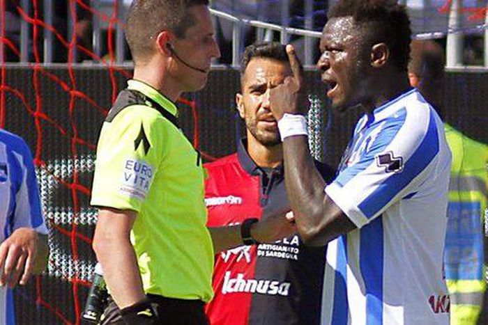 ___7111517___https:______static.pulse.com.gh___webservice___escenic___binary___7111517___2017___8___7___23___Muntari-racism-620x330