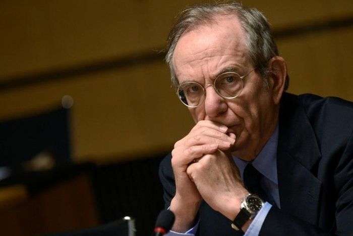 Italian Minister of Economy and Finance Pier Carlo Padoan said Friday night the government would put up around 10 billion euros of state cash to rescue the stricken Banca Popolare di Vicenza and Veneto Banca