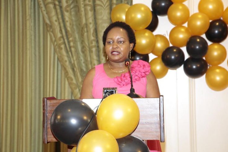 Chief Guest, Kirinyaga Governor Anne Waiguru addresses journalists at the Scribes end of year party 2018