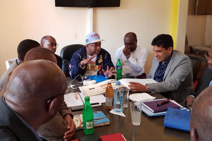 ___8887898___2018___9___22___9___Mike+Sonko+holding+discussions+that+will+see+Pumwani+Hospital+see+a+complete+transformation