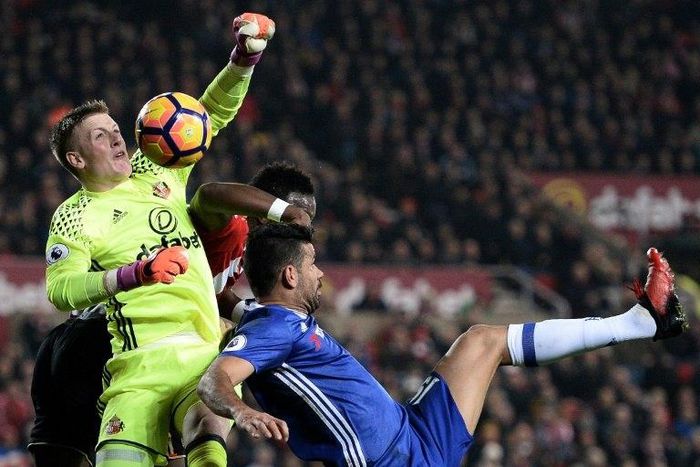 Goalkeeper Jordan Pickford in action for Sunderland