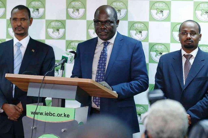 IEBC chairman Wafula Chebukati with Commissioners Abdi Guliye and Boya Molu