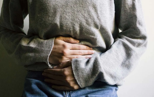 5 symptoms of food poisoning  [consumerreports]