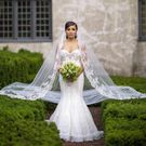 These photos will convince you to have a long bridal veil on your wedding day