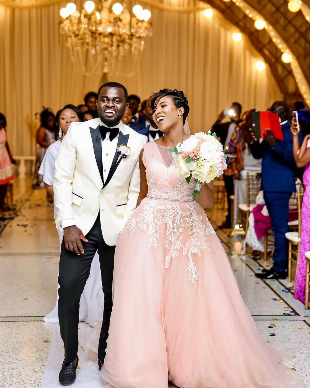 12 brides who walked down the isle in colored gowns (Photos)