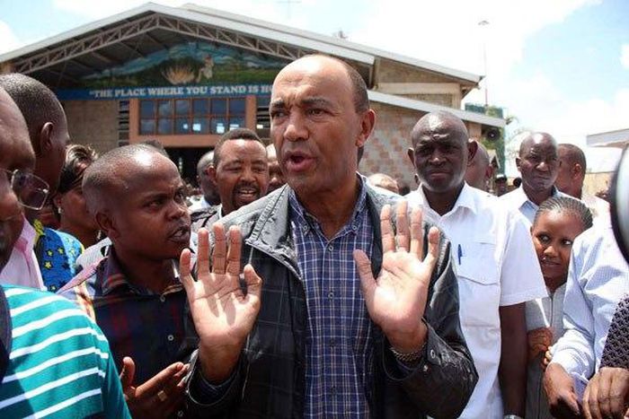 Nairobi governor aspirant Peter Kenneth walks in Githurai 44, Nairobi on March 26, 2017.