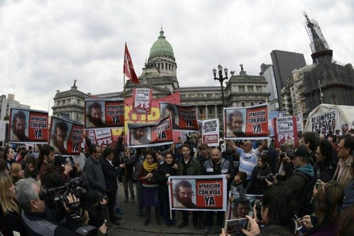 Relatives of disappeared Santiago Maldonado attend a protest in front of the Argentine Congress in Buenos Aires on August 7, 2017