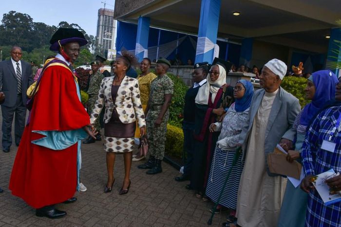 DP William Ruto with his wife Rachel after he graduated with a PhD at Nairobi University (twitter)