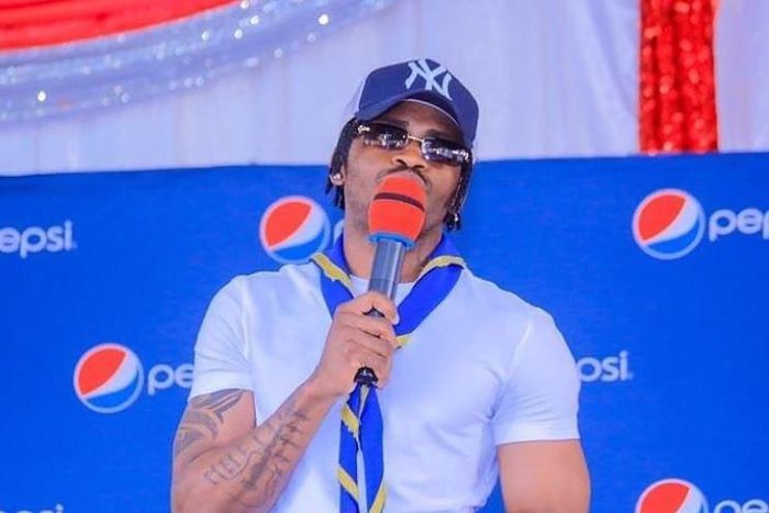 Diamond speaks after school gets named after him