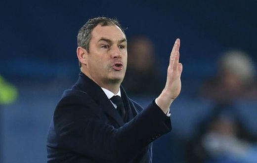 English Championship club Reading have sacked manager Paul Clement