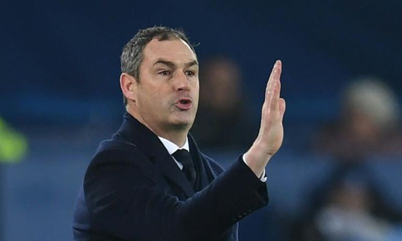 English Championship club Reading have sacked manager Paul Clement