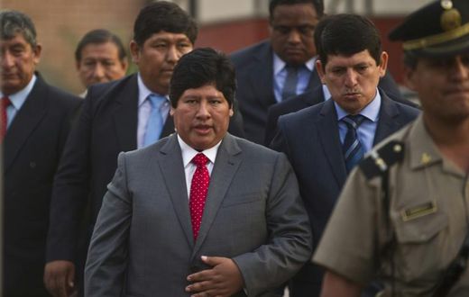 Edwin Oviedo (C) was detained on suspicion of involvement in a "corruption network" involving judges and businessmen